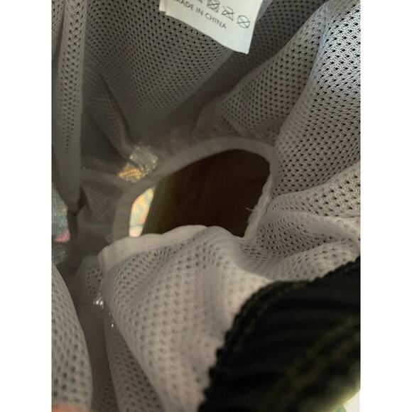 Women's Olive Green Mesh Shorts Size XS Athletic Breathable Active Wear NEW - Picture 5 of 5